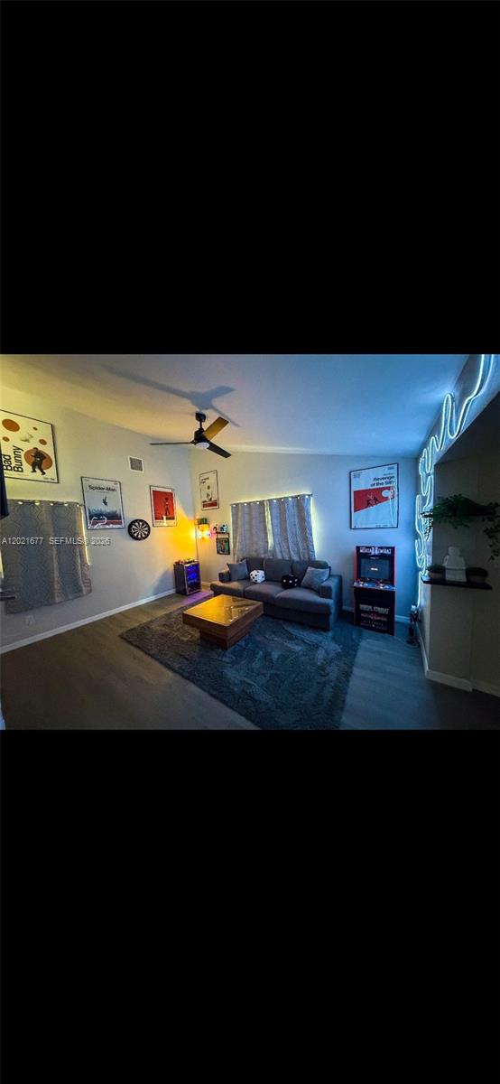 370 Hand Avenue Property Photo 13