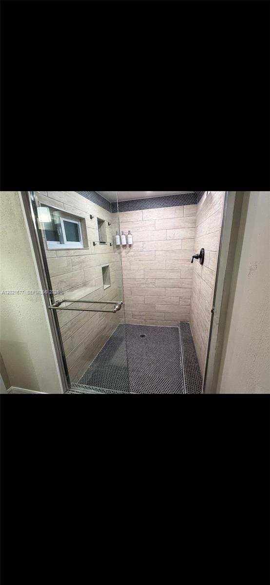 370 Hand Avenue Property Photo 29