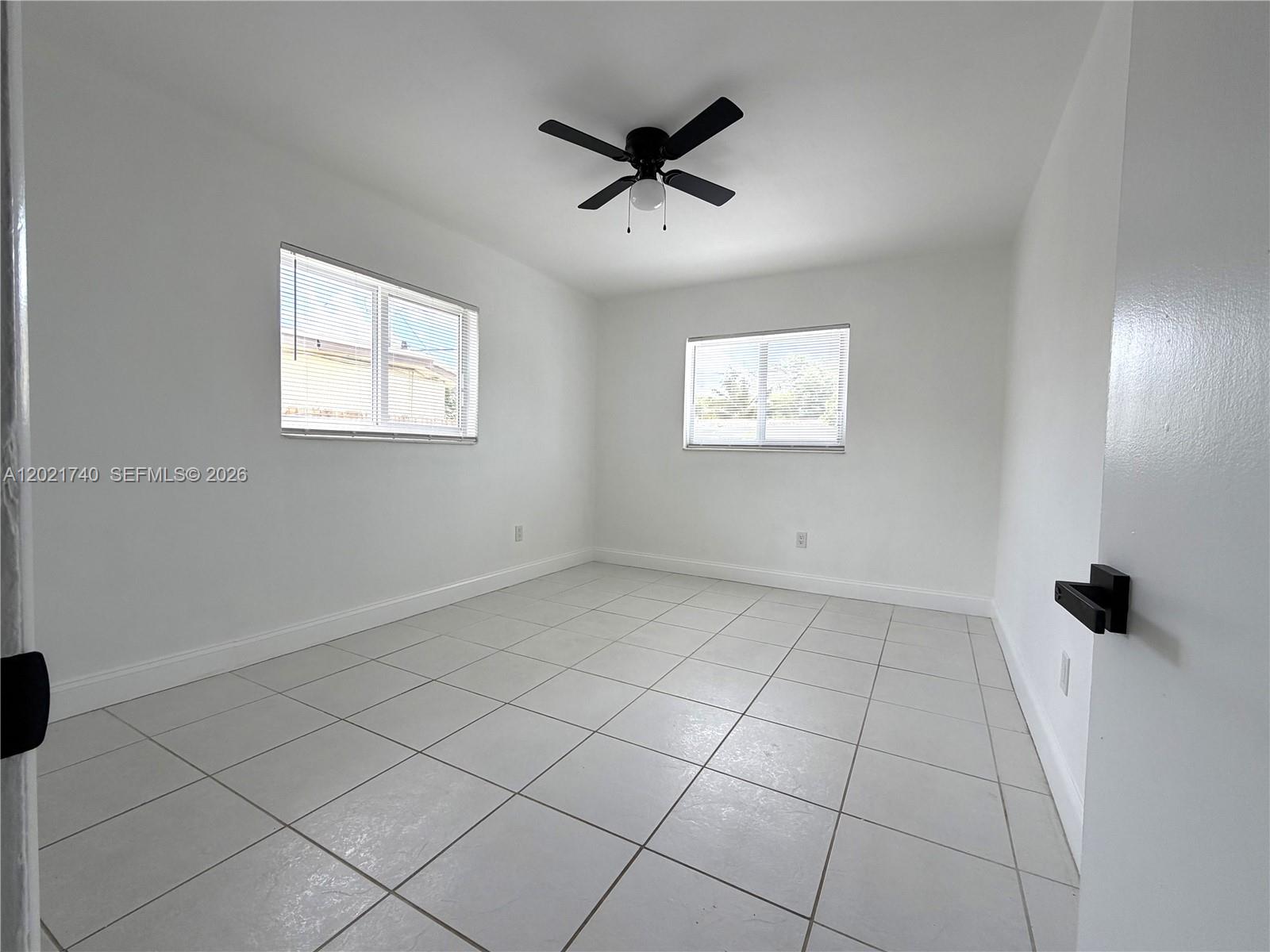 A12021740 Property Photo 4