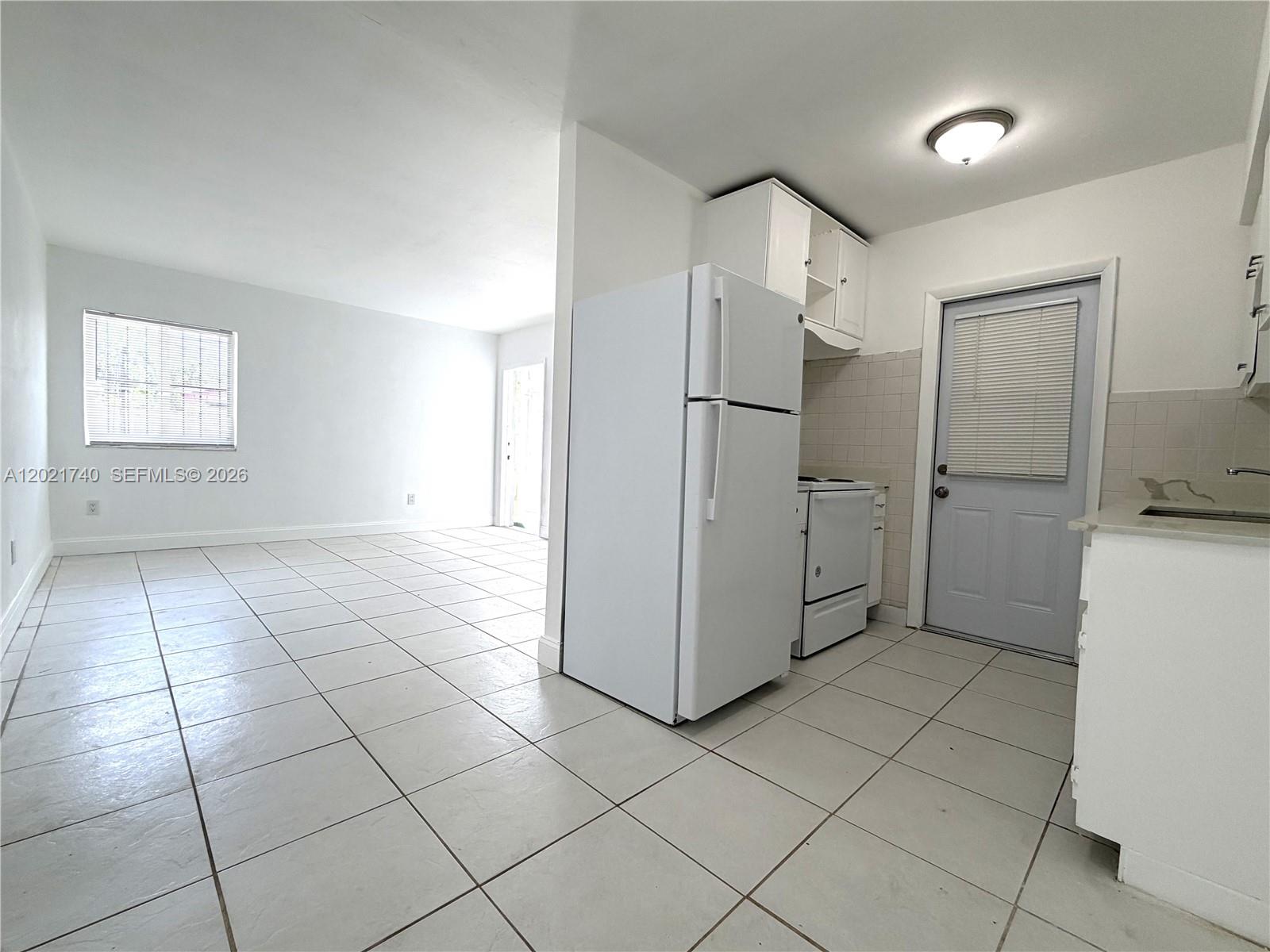 A12021740 Property Photo 8