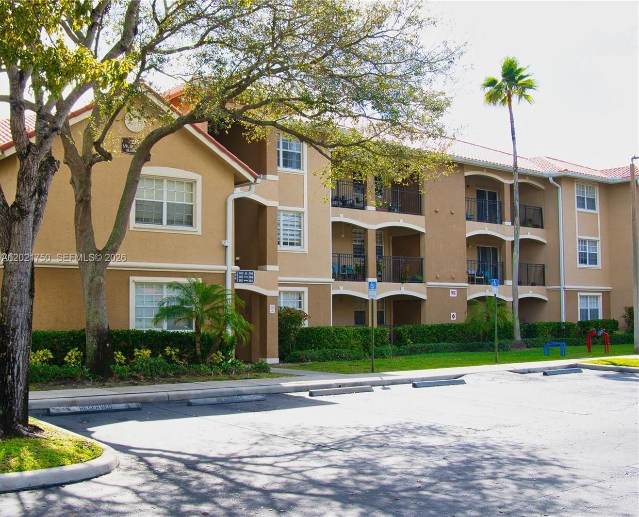 215 SW 117th Terrace 14107