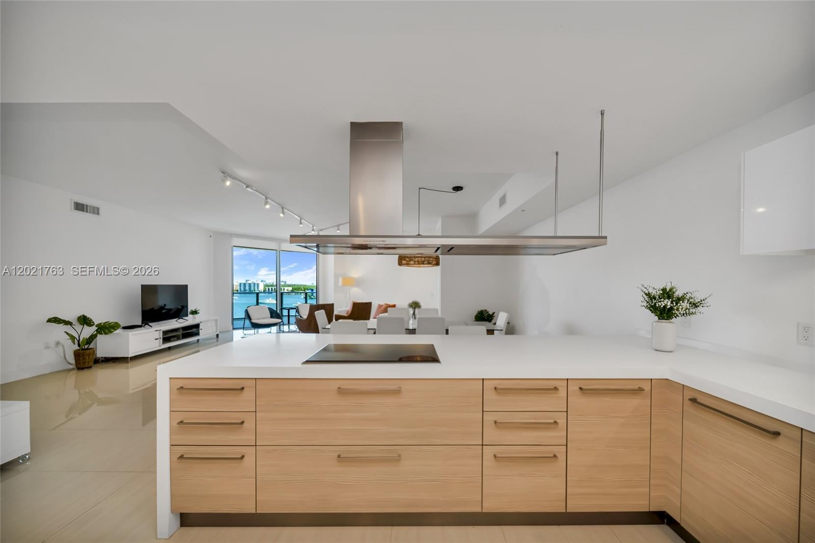 17301 Biscayne Boulevard 907 Property Photo 13