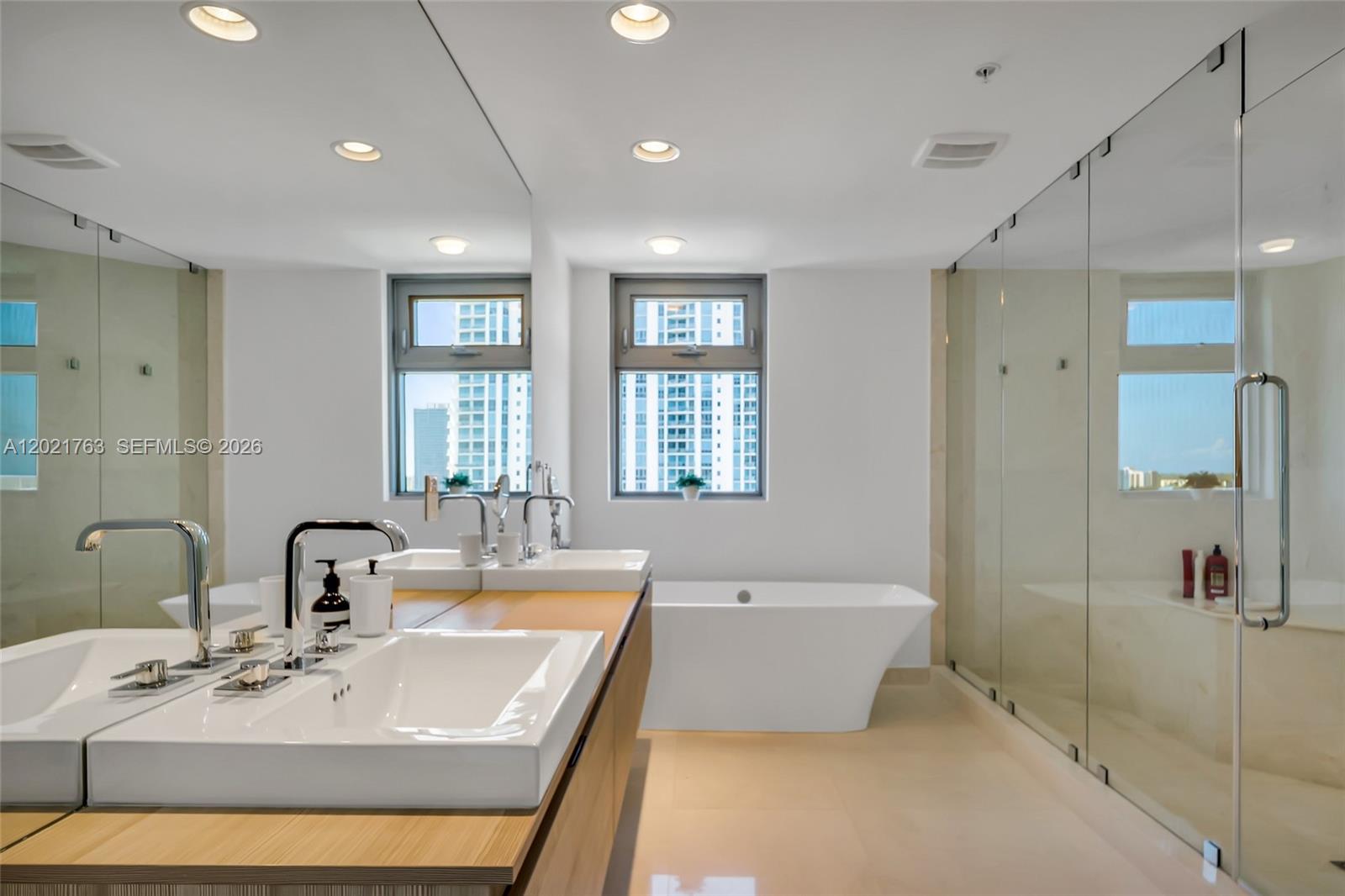 17301 Biscayne Boulevard 907 Property Photo 20