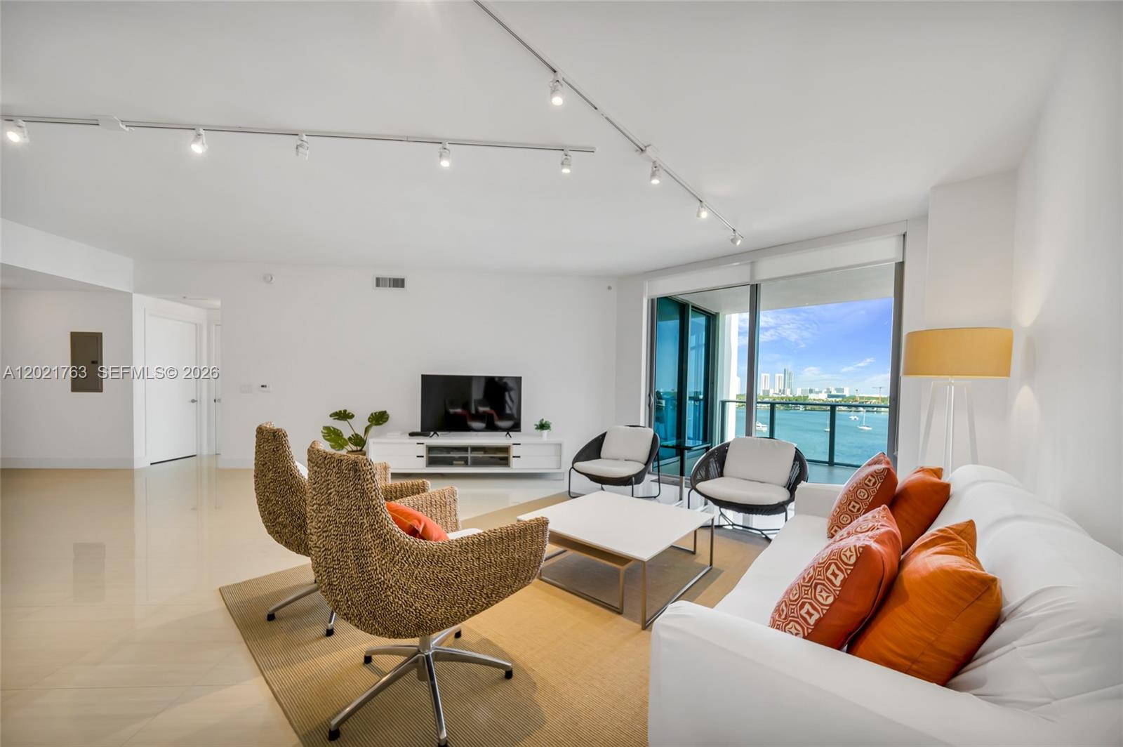 17301 Biscayne Boulevard 907 Property Photo 23