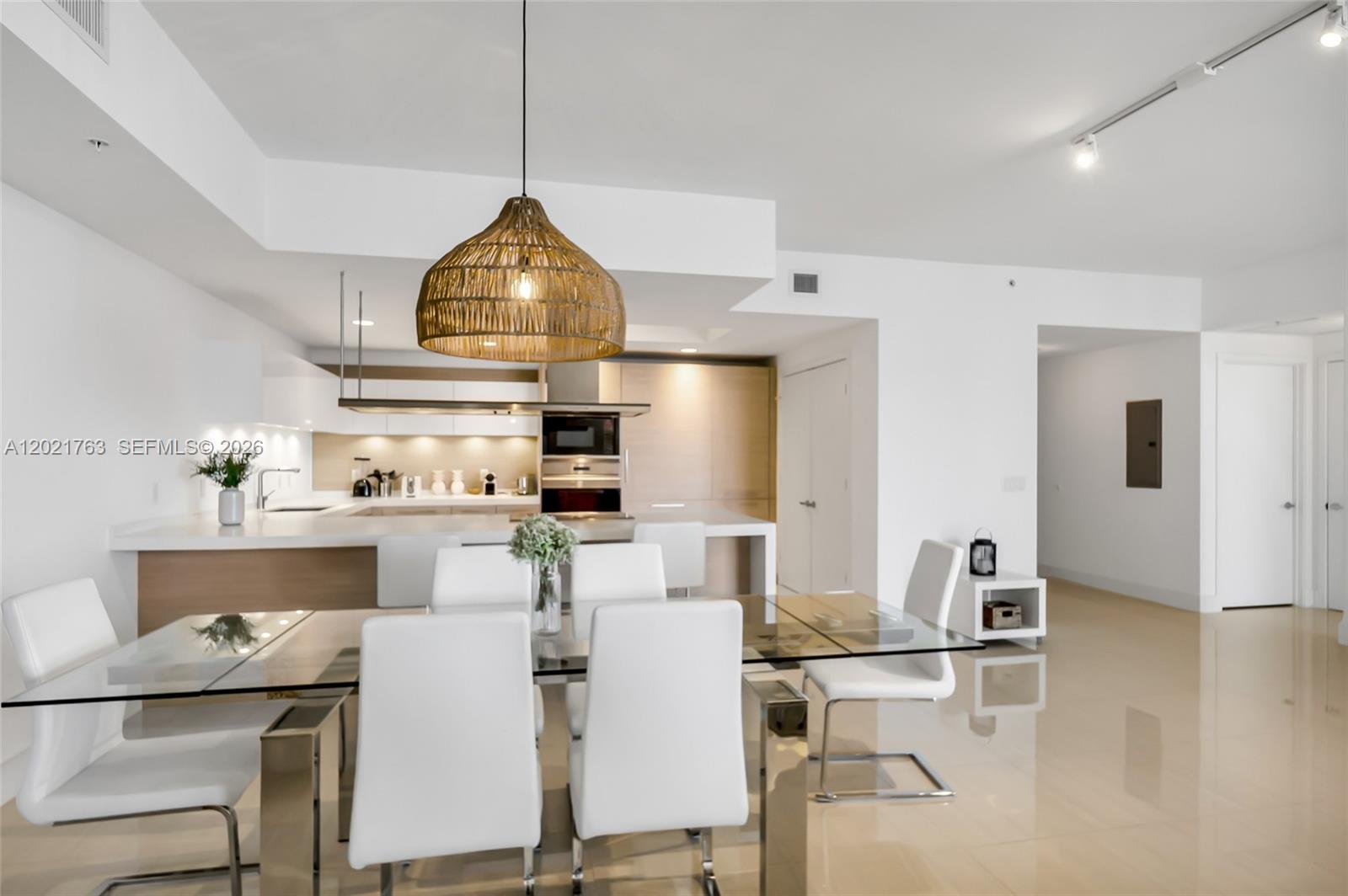 17301 Biscayne Boulevard 907 Property Photo 24