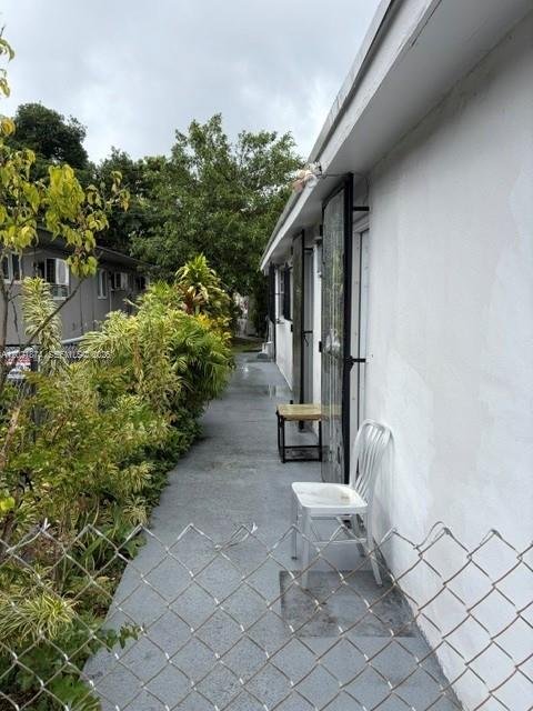336 E 41st Street Property Photo 4