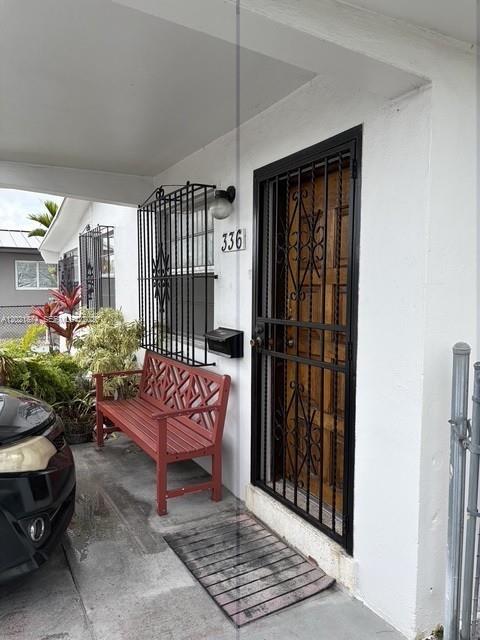 336 E 41st Street Property Photo 6
