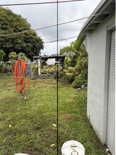 336 E 41st Street Property Photo 9