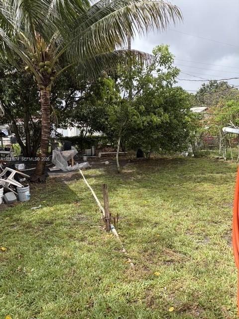 336 E 41st Street Property Photo 10