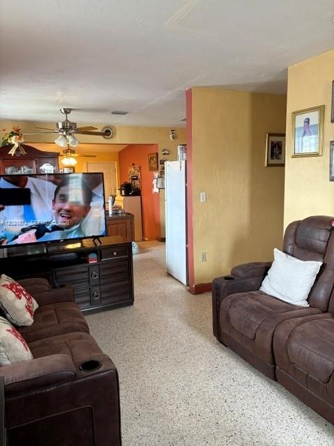 336 E 41st Street Property Photo 15