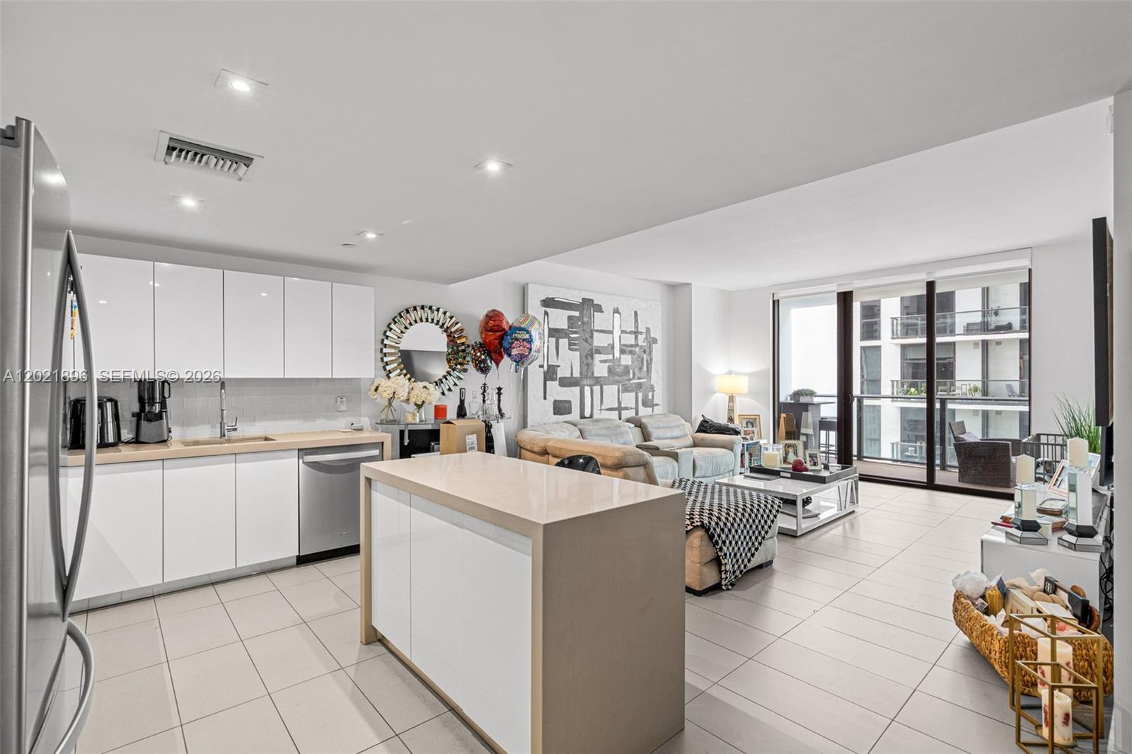 A12021896 Property Photo 4