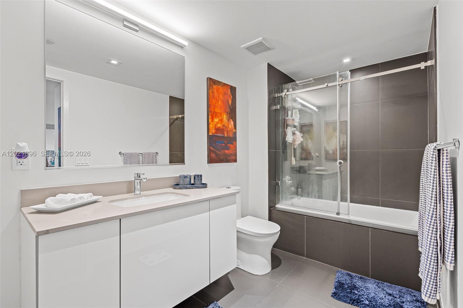 A12021896 Property Photo 19