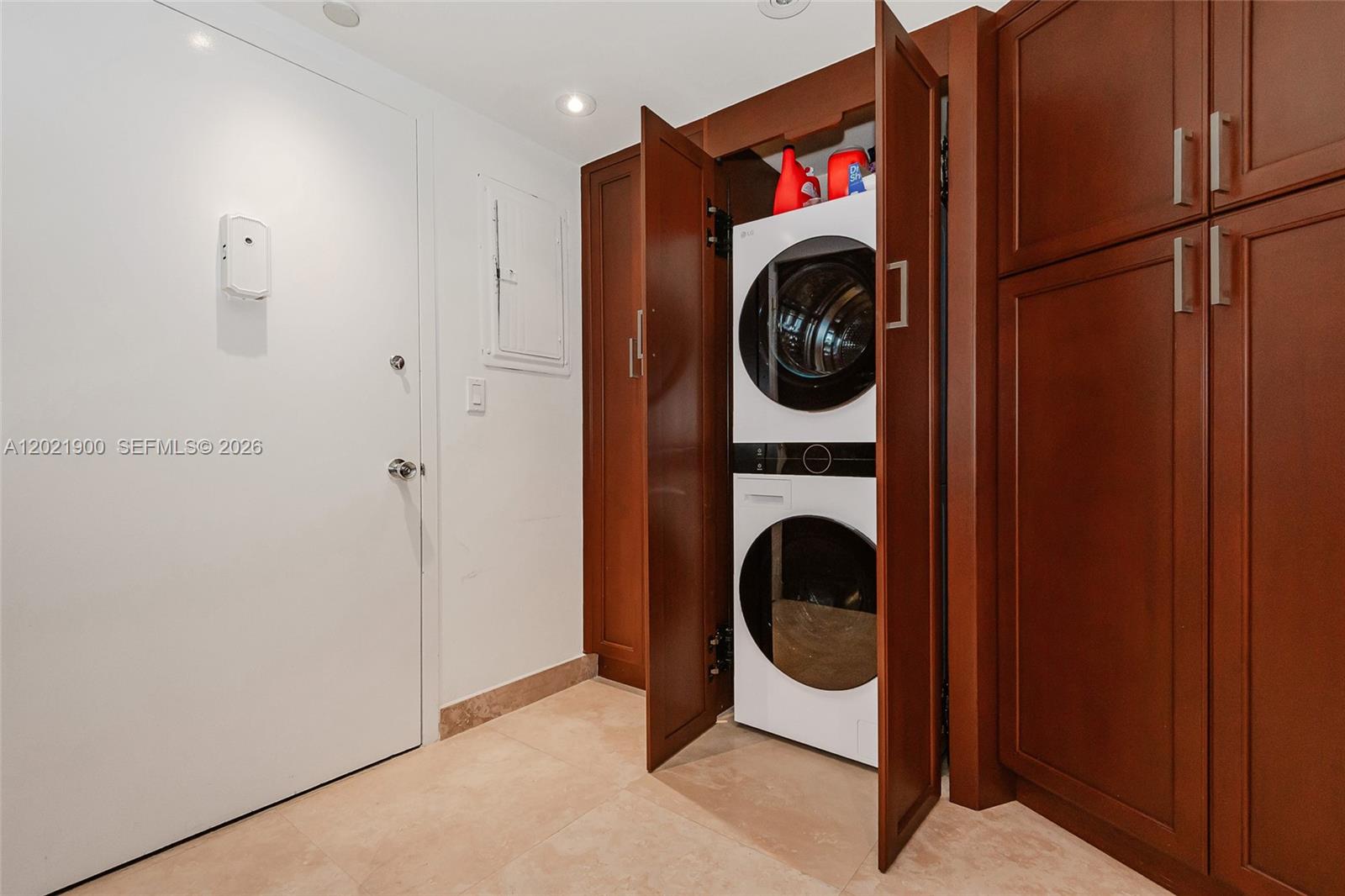 1121 Crandon Blvd E405 E405 Property Photo 14