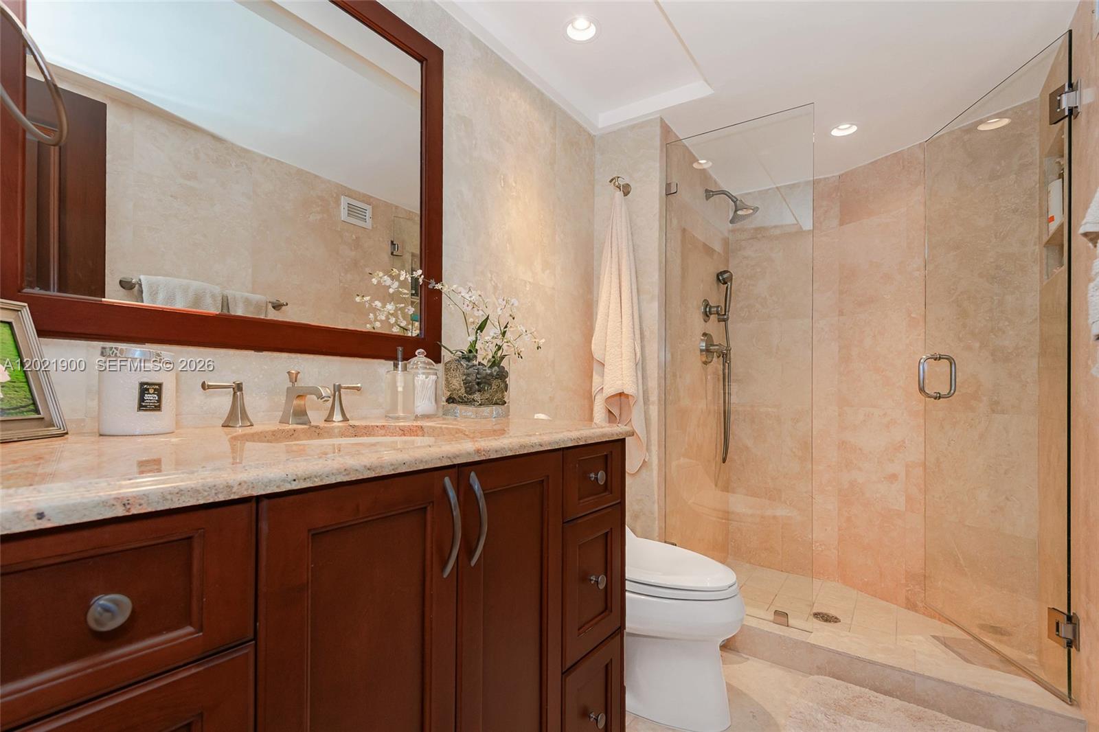 1121 Crandon Blvd E405 E405 Property Photo 19