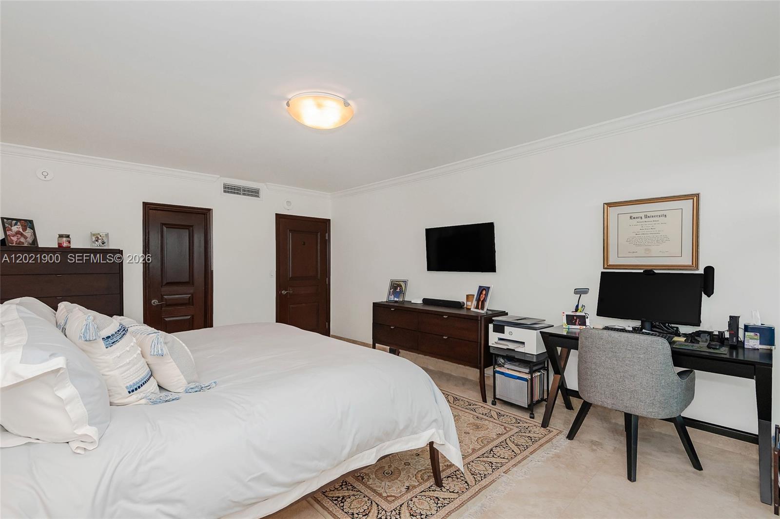 1121 Crandon Blvd E405 E405 Property Photo 22