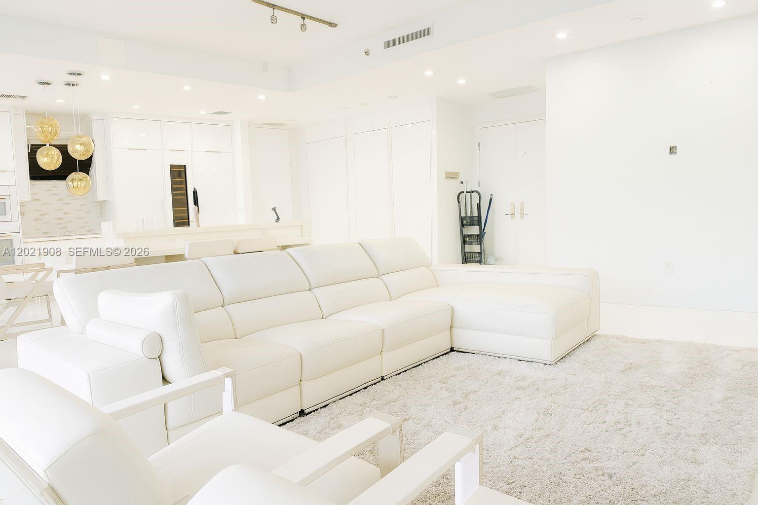 901 Brickell Key Boulevard 3307 Property Photo 7