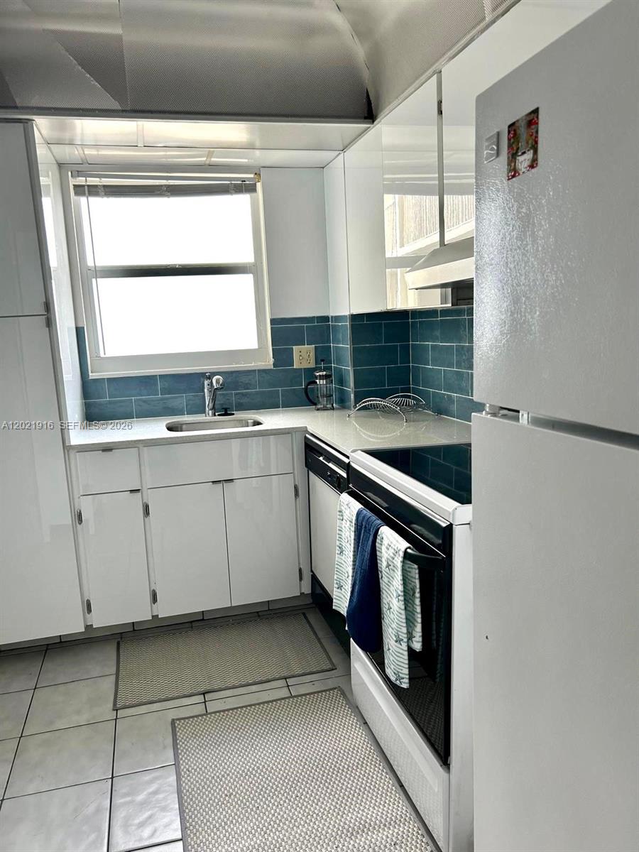 750 N Ocean Boulevard 1106 Property Photo 12
