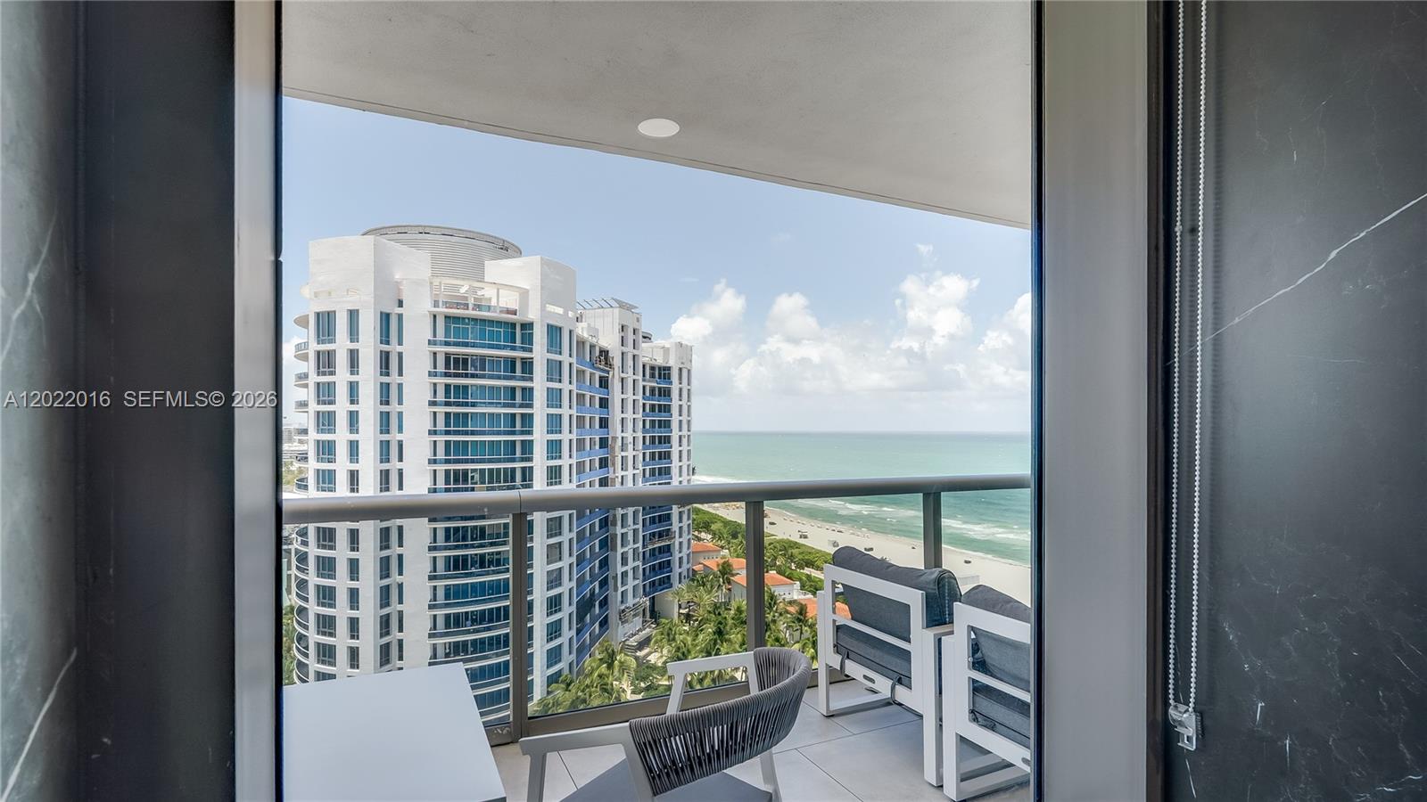 5875 Collins Avenue 1807 Property Photo 18