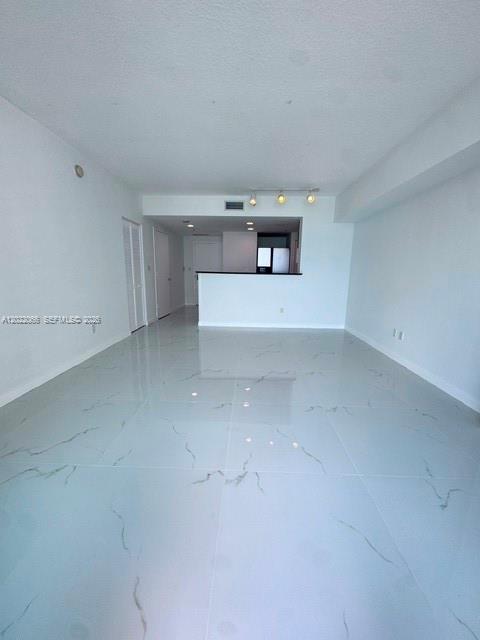 325 S Biscayne Boulevard 3620 Property Photo 7