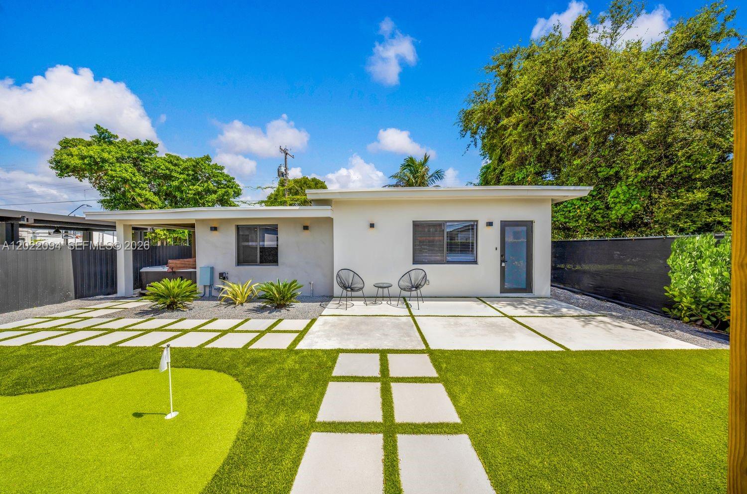 111 Nw 53rd Street Property Photo 1