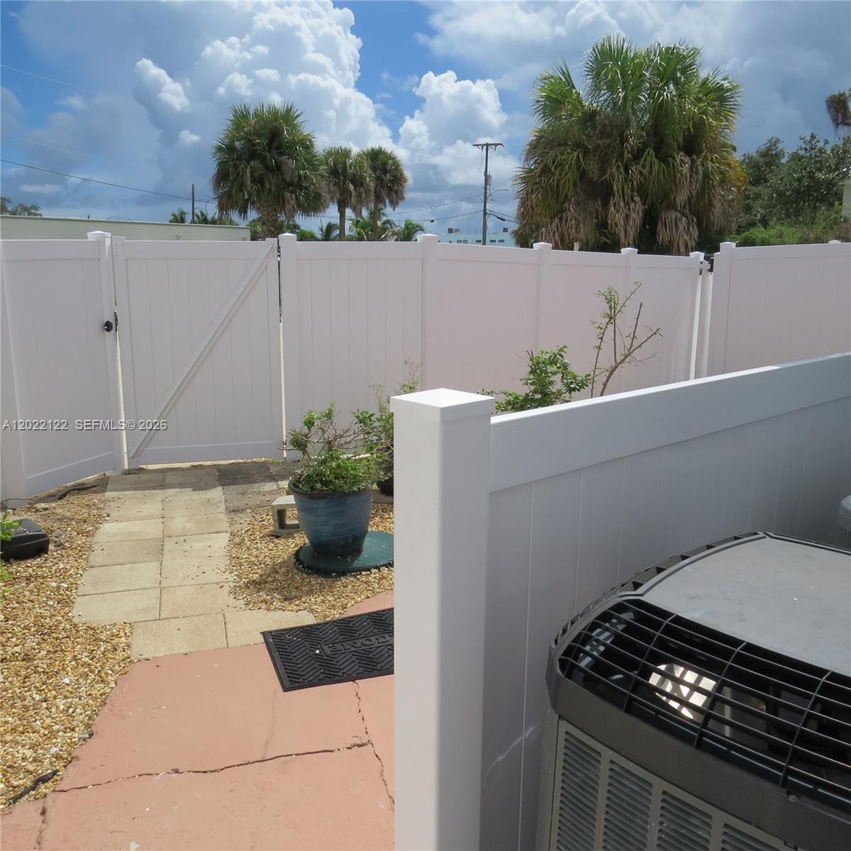 9128 Se Bridge Road Property Photo 7
