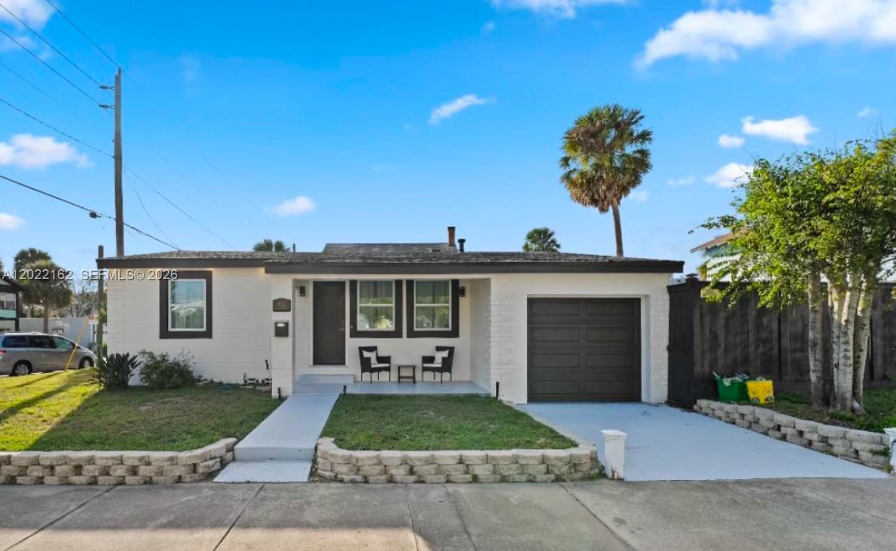 301 N Hollywood Avenue