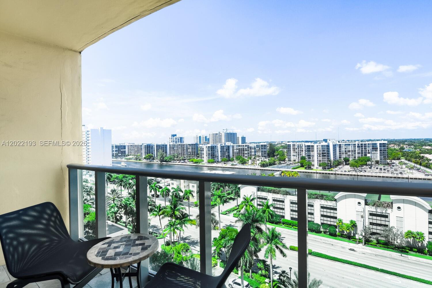 2501 S Ocean Drive 1129 (available Now-oct) Property Photo 10