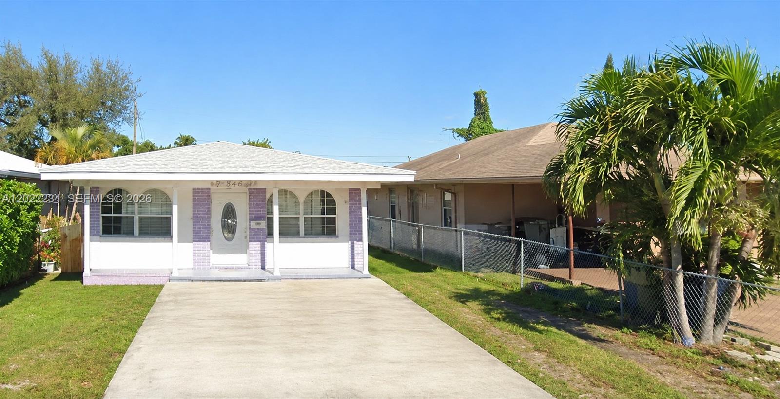 716 NW 4th Street
