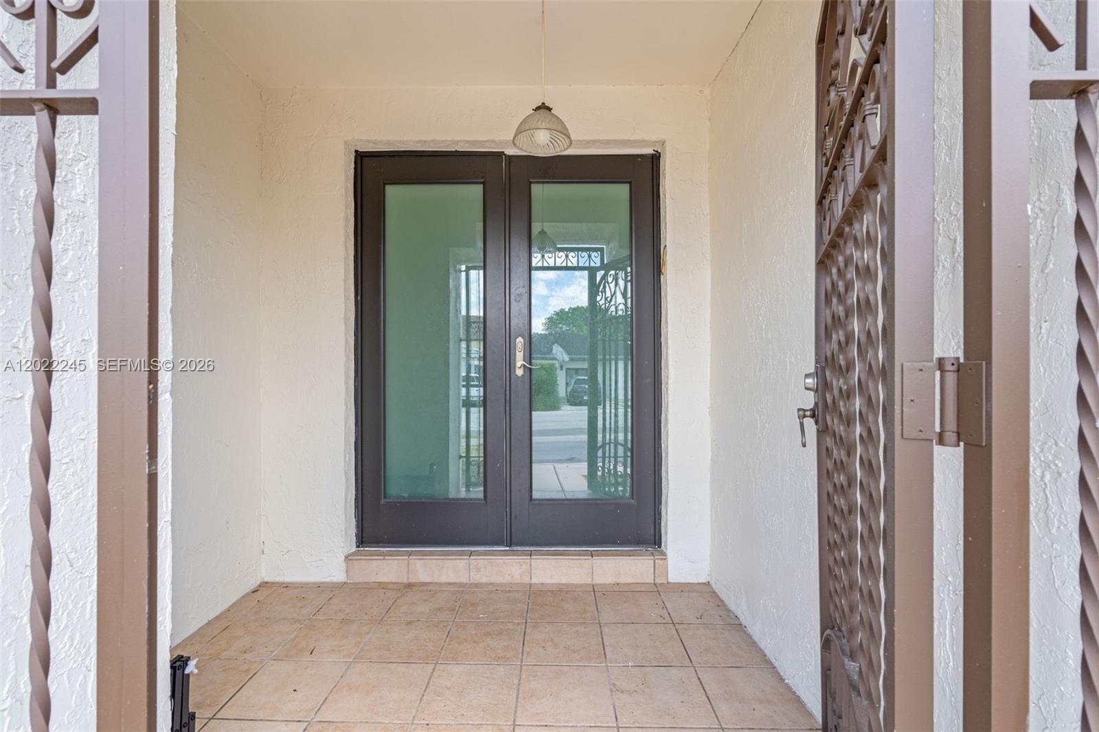 15530 Sw 59th Street Property Photo 4