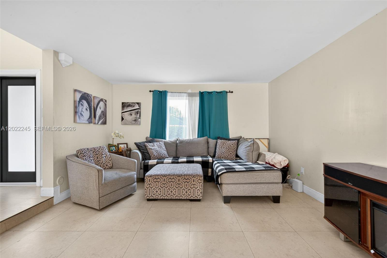 15530 Sw 59th Street Property Photo 8
