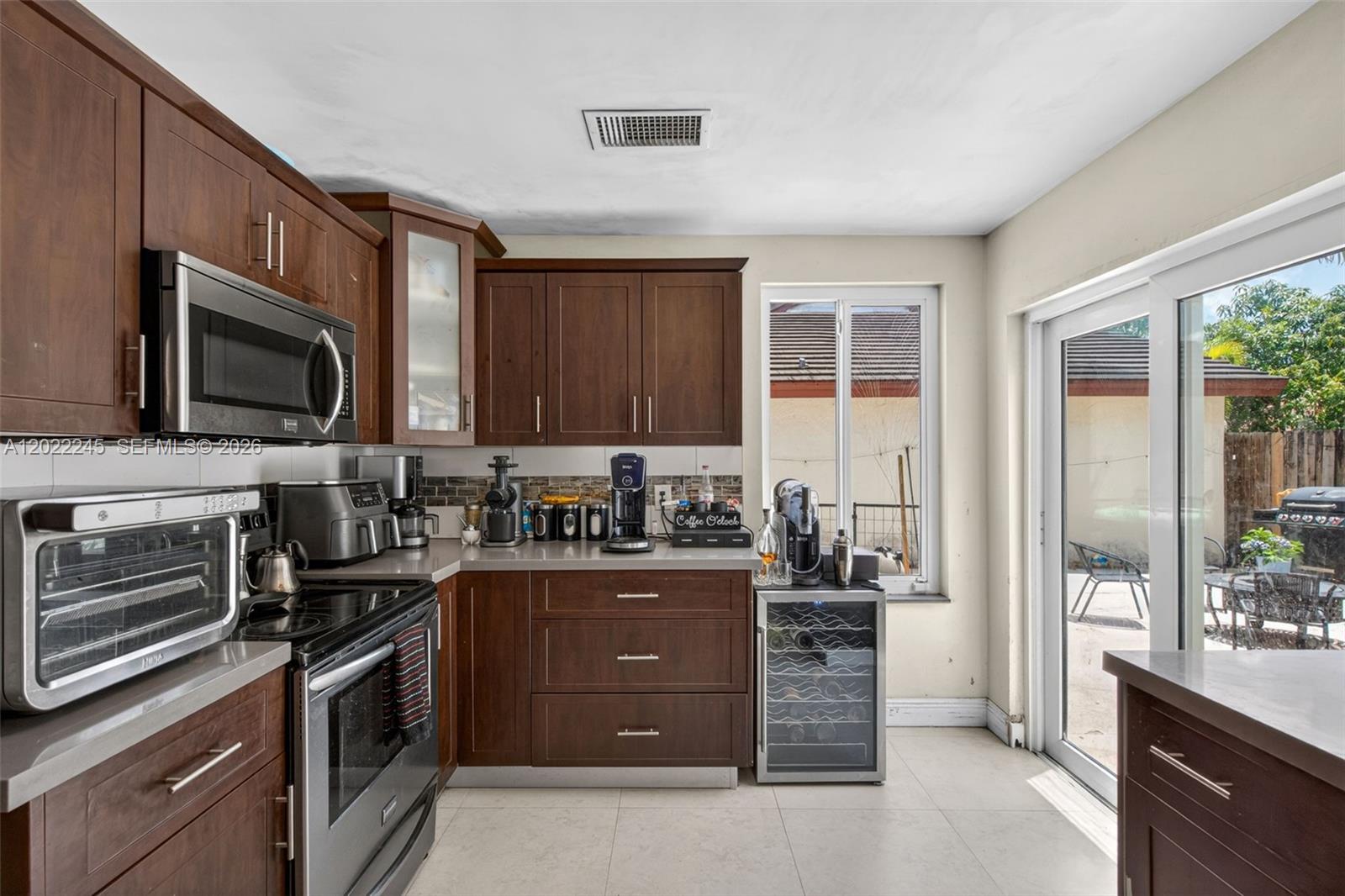 15530 Sw 59th Street Property Photo 15