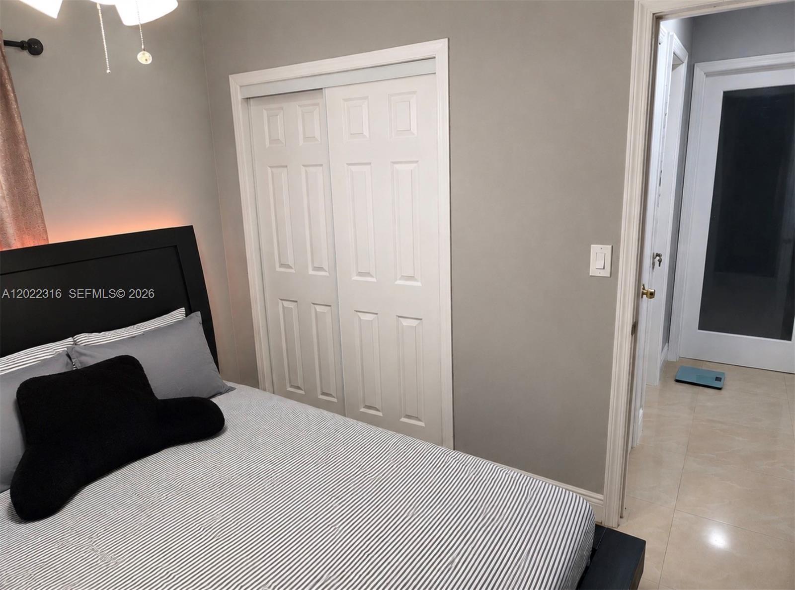 A12022316 Property Photo 5