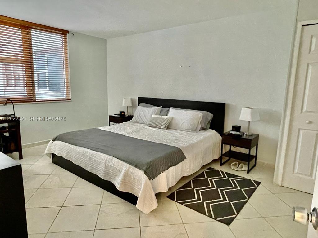 2030 S Ocean Drive 801 Property Photo 7