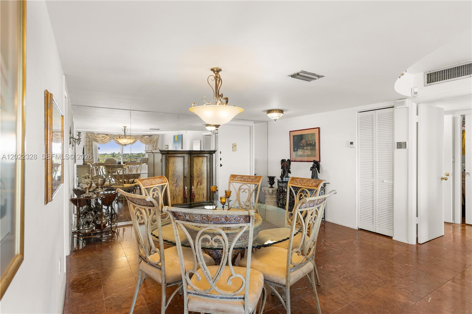 210 Sea View Drive 611 Property Photo 16