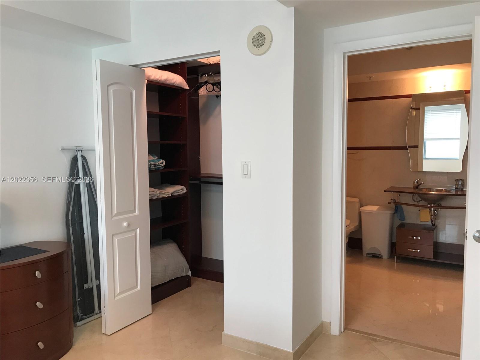 110 Washington Avenue 1614 Property Photo 14