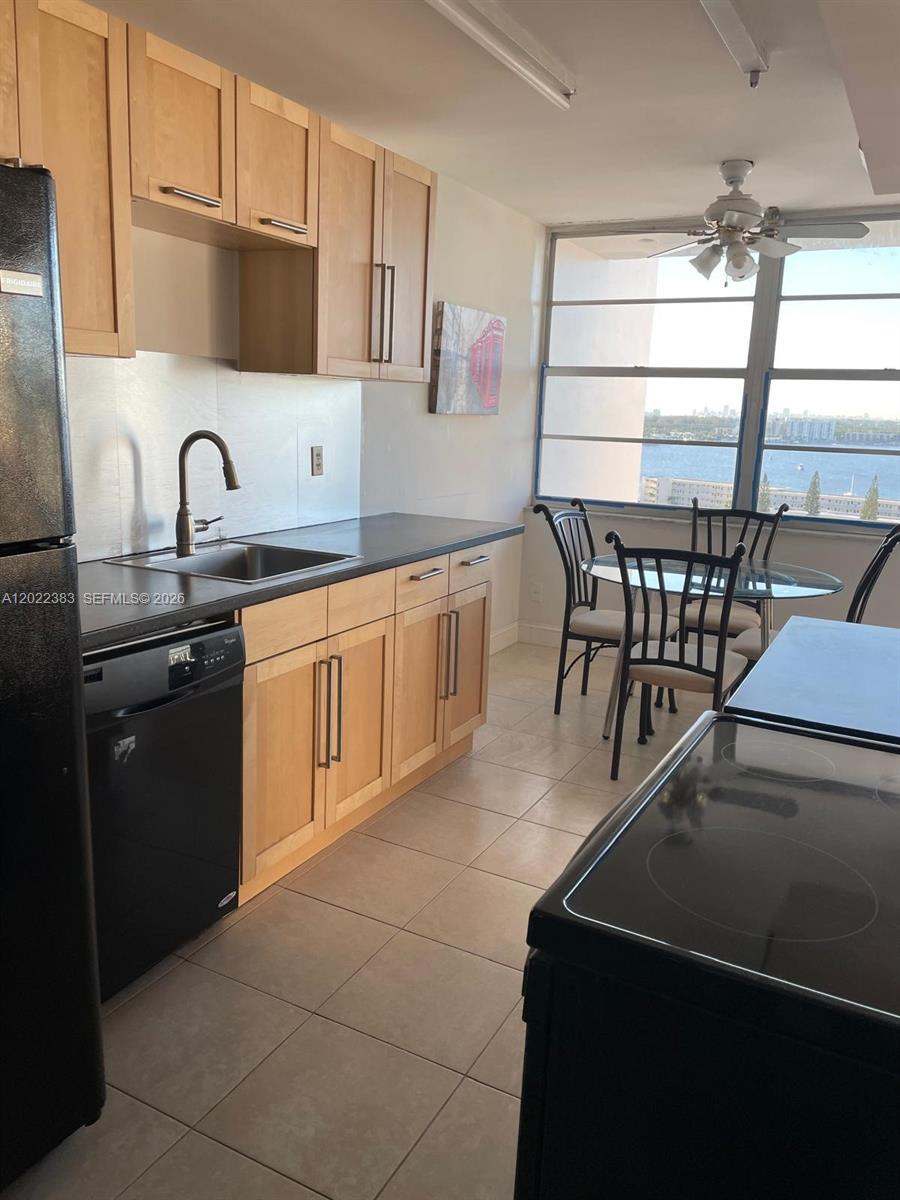 18021 Biscayne Boulevard 1701 Property Photo 3