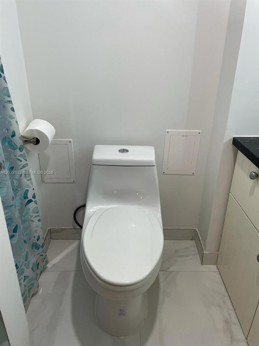 18021 Biscayne Boulevard 1701 Property Photo 14