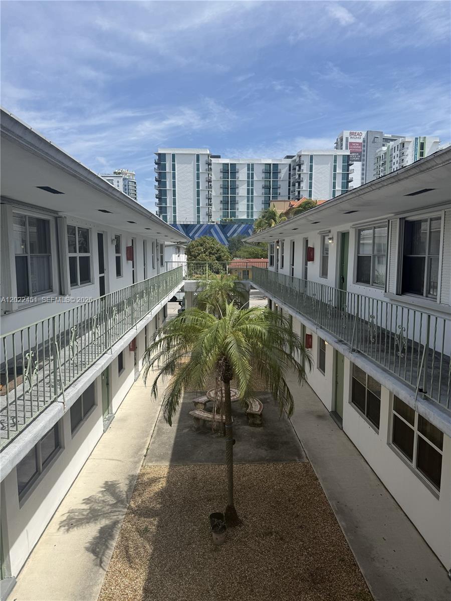 1824 Monroe Street 7 Property Photo 1