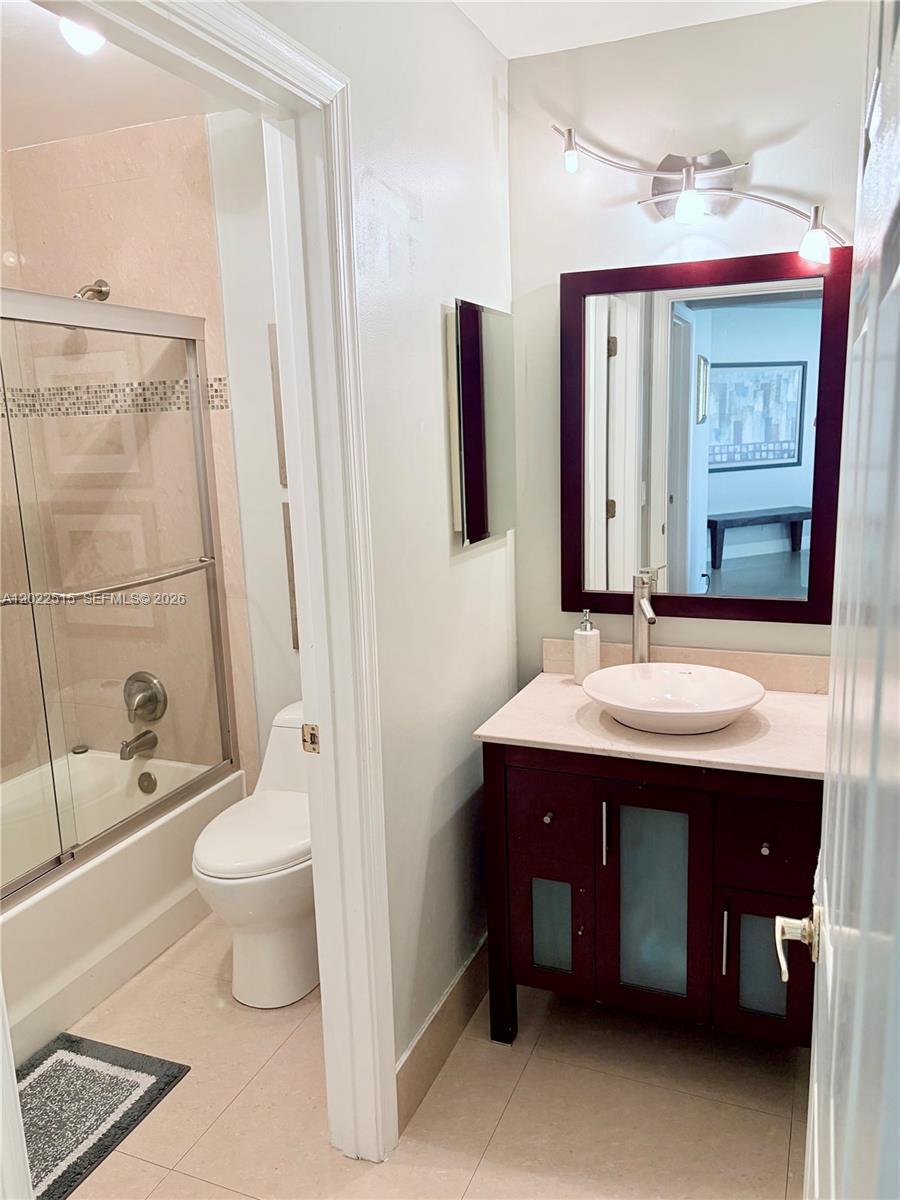 4020 Sapphire Cove Property Photo 6