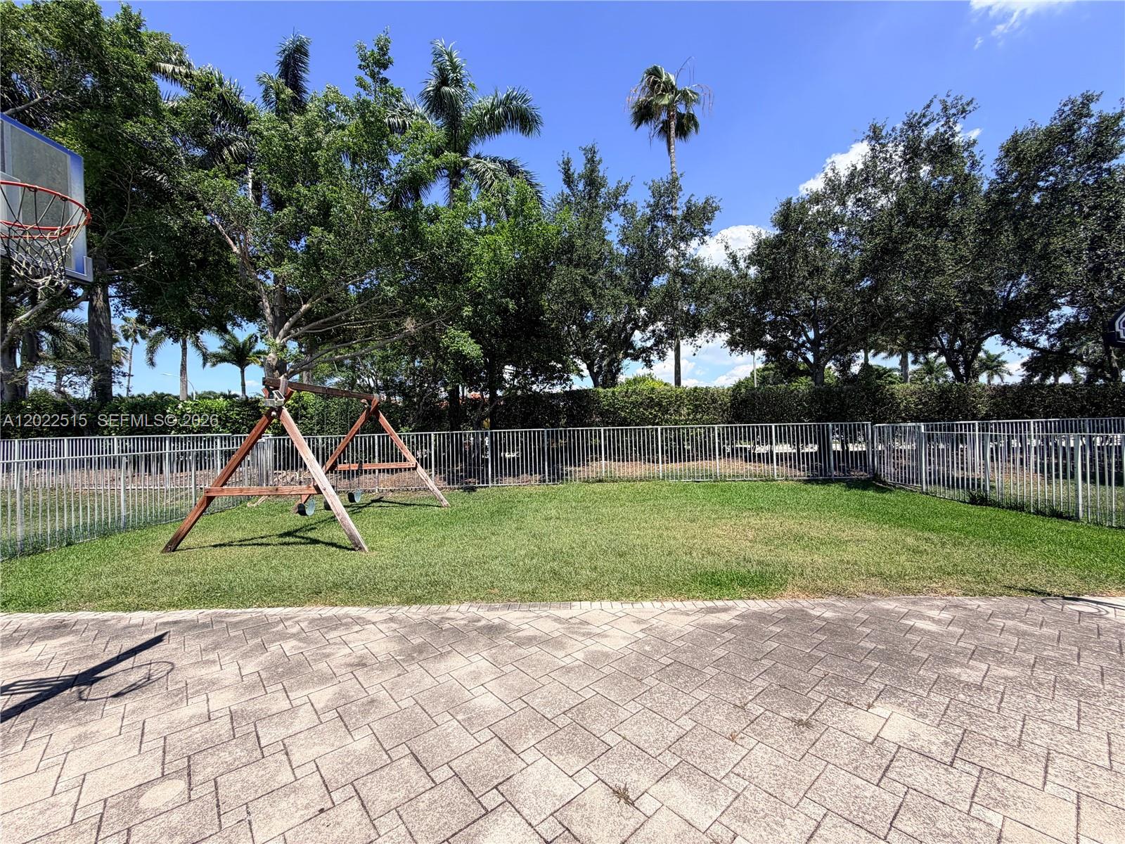 4020 Sapphire Cove Property Photo 32