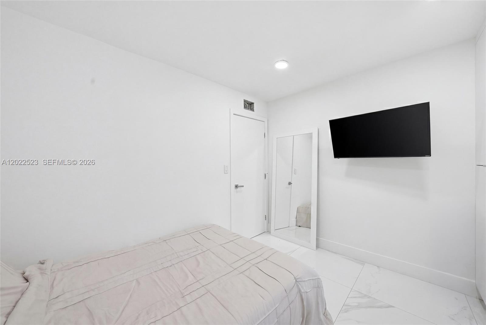 455 Ne 210th Terrace Property Photo 16