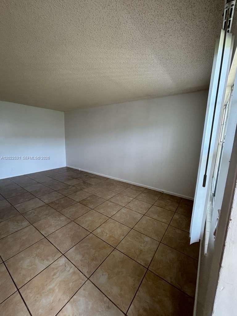 531 Fanshaw M 531 Property Photo 3