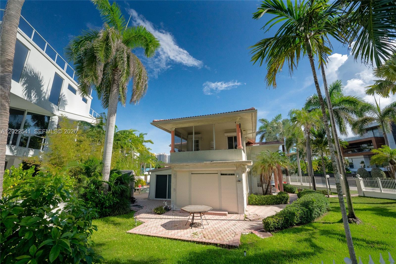 2701 N Atlantic Boulevard Property Photo 9