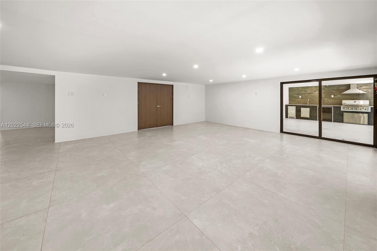 900 Ne 75th Street Property Photo 58