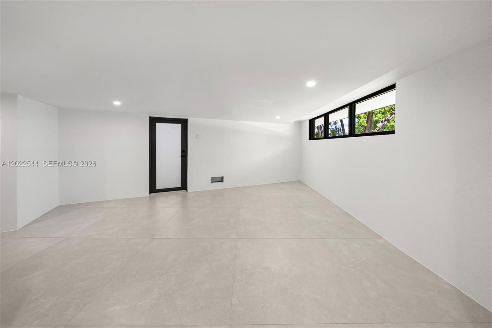 900 Ne 75th Street Property Photo 61