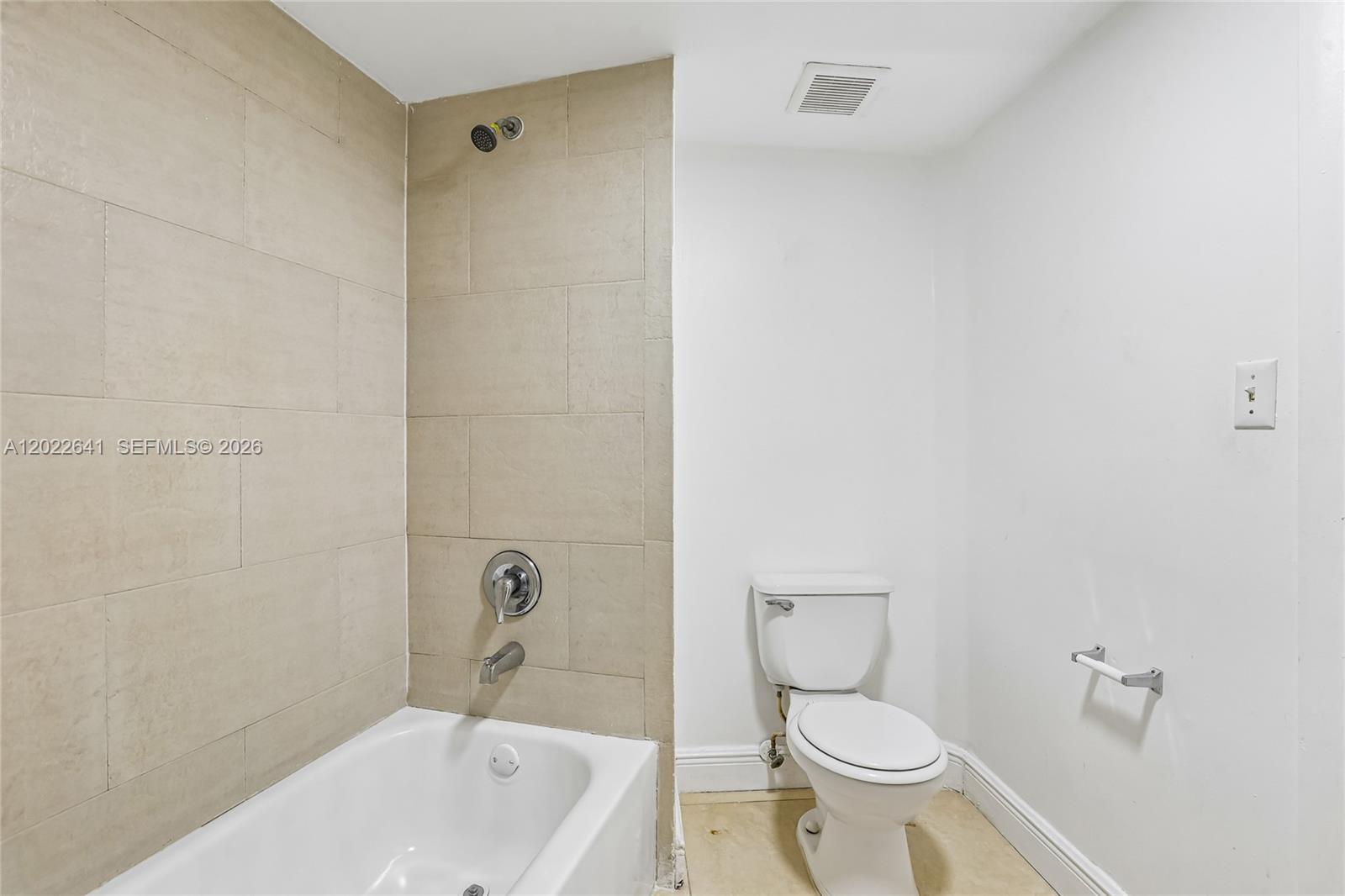 4147 Stirling Road 105 Property Photo 22