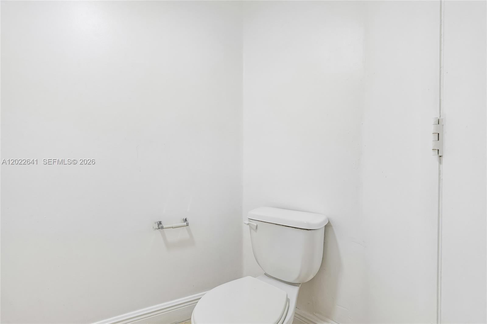 4147 Stirling Road 105 Property Photo 24