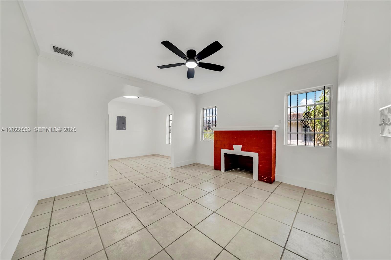2744 Sw 16th Terrace Property Photo 5
