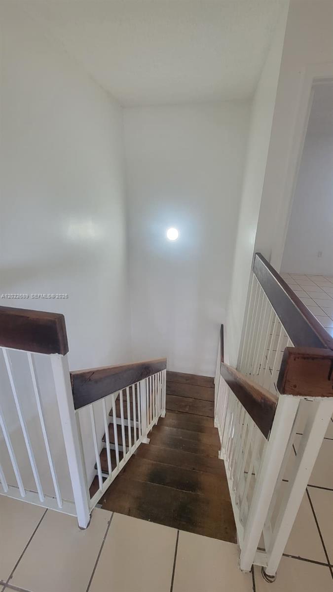 A12022689 Property Photo 12