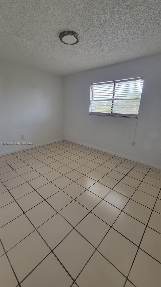 A12022689 Property Photo 13